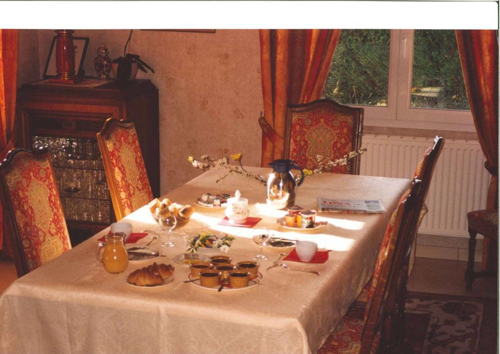 Maison D'Hotes Les Feuilles D'Or Eichhoffen Luaran gambar