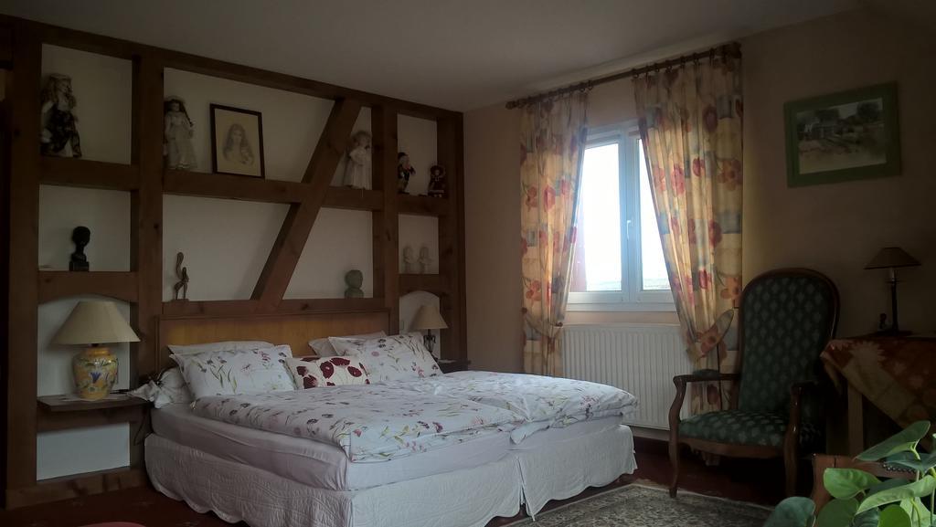 Maison D'Hotes Les Feuilles D'Or Eichhoffen Luaran gambar