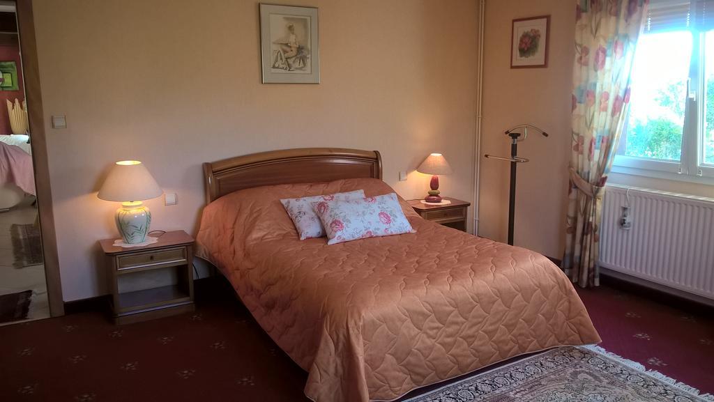 Maison D'Hotes Les Feuilles D'Or Eichhoffen Luaran gambar